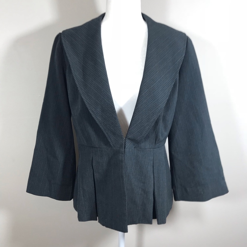 Adrienne Vittadini grey blazer peplum bell sleeves